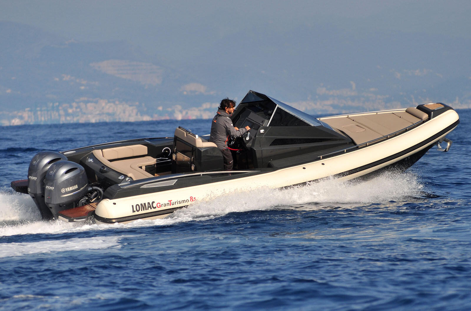 LOMAC GranTurismo 8.5 - 2 x 200hp Yamaha