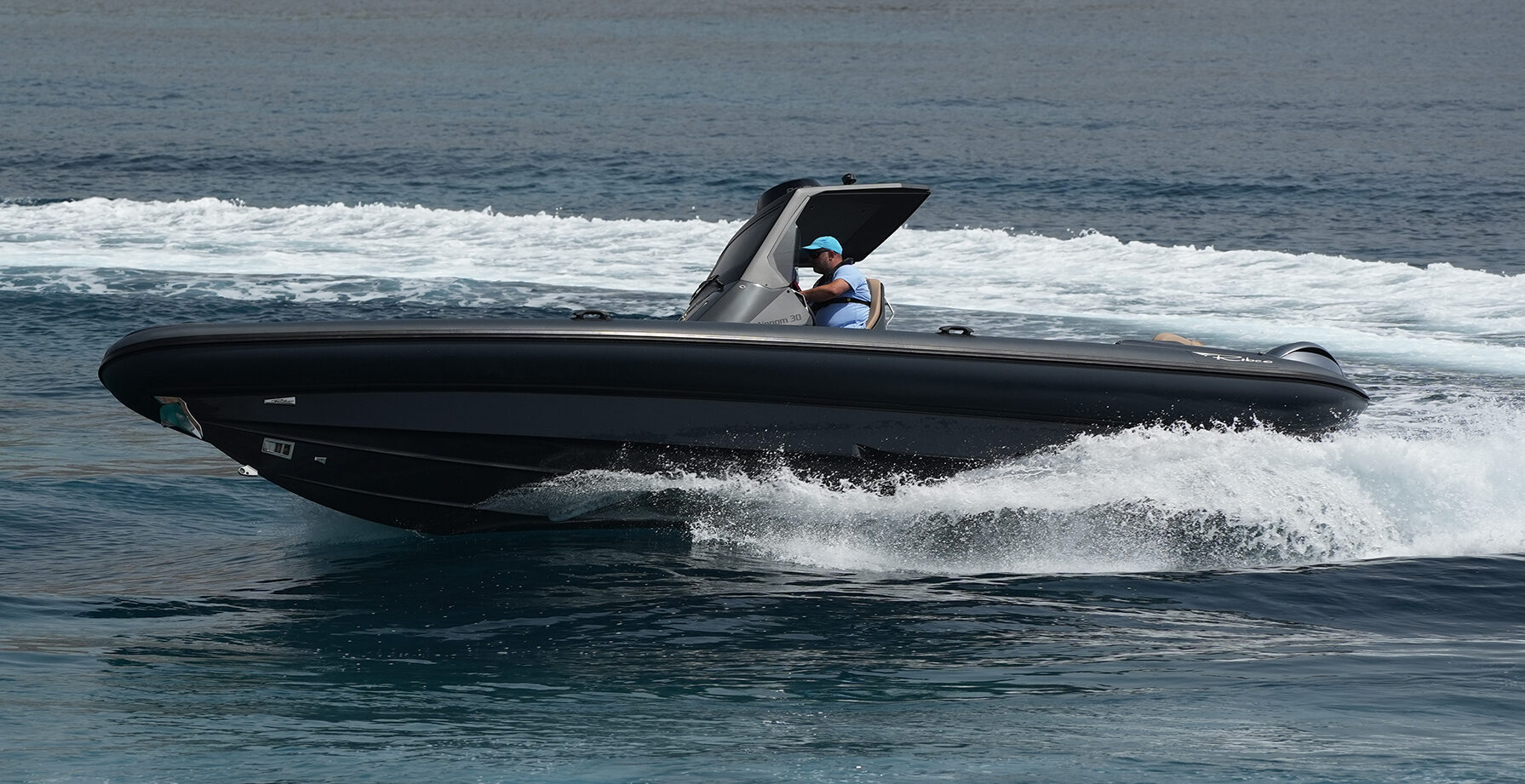 RIBCO Venom 30 - Twin F200G Yamaha’s
