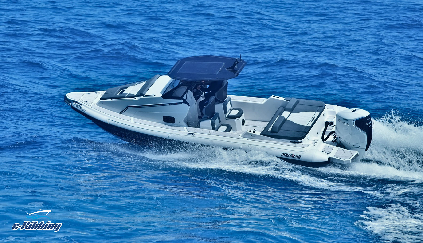 Mazziena 26CC – V8 350hp Honda