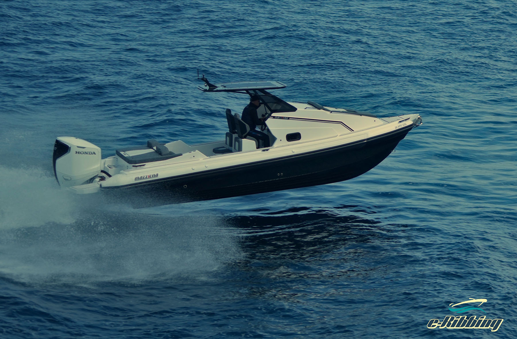 Mazziena 26CC – V8 350hp Honda